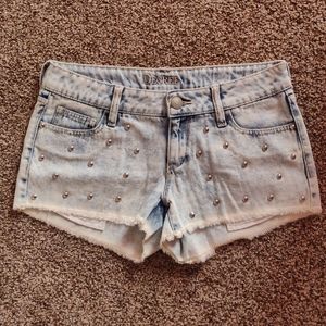 Denim shorts METAL STONES LIGHT WASH FRINGE